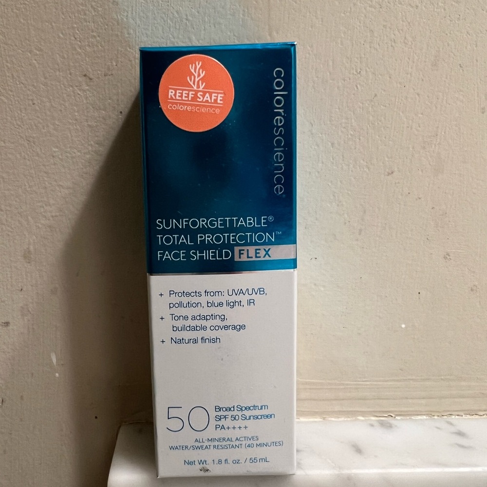 Color science sunforgettable total protection face shield flex shade medium